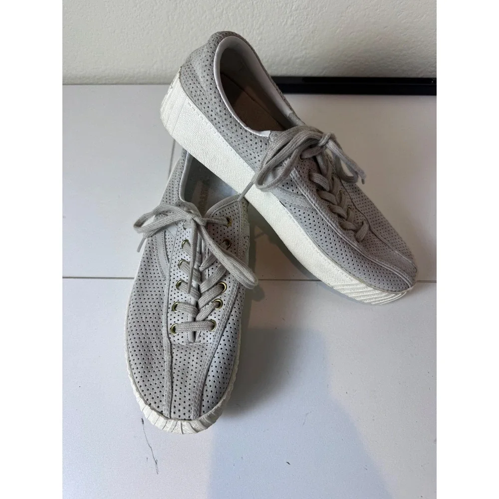 Tretorn Nylite Bold Perforated Suede Platform Sneakers‎ Size 8.5 Minimalist